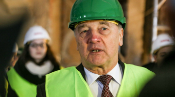 Pašreizējais Valsts prezidents Andris Bērziņš Rīgas pils iekšdarbu inspicēšanas laikā. Foto: Andrejs Terentjevs, F64