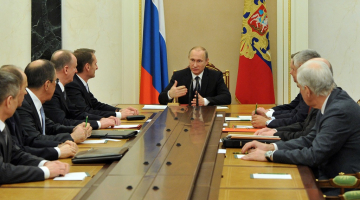 Vladimirs Putins kopā ar Drošības padomi. Foto: ITAR-TASS/LETA