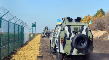 Ukrainas robežsargi pie robežas ar Krieviju. Foto: AFP/LETA
