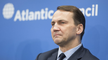 Radoslavs Sikorskis. Foto: EPA/LETA