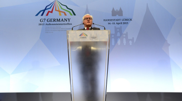 Vācijas ārlietu ministrs Franks Valters Šteinmeiers preses konferencē par G7 valstu vadītāju tikšanos. Foto: AFP/LETA