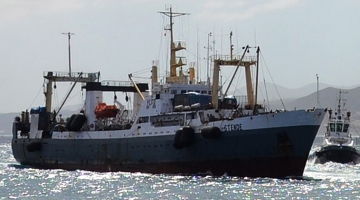 Kuģis "Stende", vēlāk - "Daļnij Vostok". Foto: ITAR-TASS/LETA