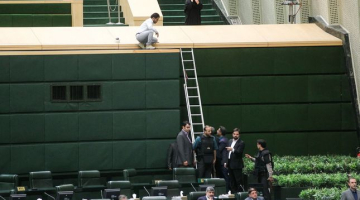Irānas parlamenta sēžu zālē uzbrukuma laikā. Foto: AFP-LETA