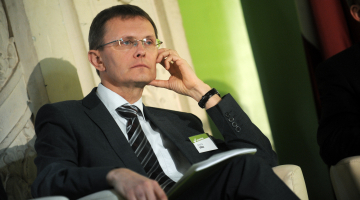 Toreizējais finanšu ministrs Andris Vilks partijas kongresā 2012. gadā. Foto: Lita Krone, LETA.