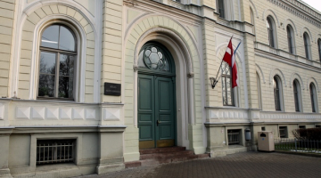 Rīgas Valsts 1.ģimnāzija ir viena no skolām, kur plānots ierobežot paralēlklašu skaitu. Foto: Ieva Čīka, LETA