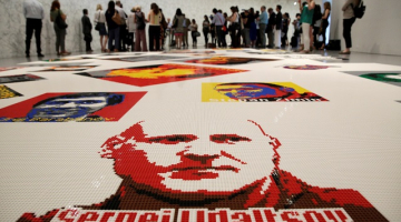 Sergeja Udaļcoca portrets Vašingtonas muzejā izveidots no lego klucīšiem. Foto: Reuters/LETA