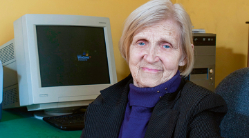 Ilze Loze savā darba kabinetā Zinātņu akadēmijā.