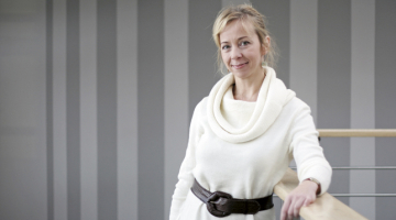 Lai nestu 2012.gada Londonas spēļu lāpu, bija jāpiedalās Samsung rīkotajā konkursā ar devīzi: piedalās ikviens, kurš ikdienā tiecas paveikt vairāk, nekā no viņa gaida!