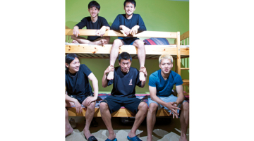 Apakšā no kreisās: Ju Seunki, Sjota Junagi, Daisuke Šibusava.