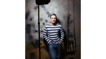 «Režisori ir diezgan slinki savā būtībā. Viņiem reizēm ir sajūta, ka es varu izdarīt visu, ko vajag. Kaut gan viņi maldās — ar mani reizēm ļoti jāmokās, es ļoti gaidu, lai režisors man palīdz.»