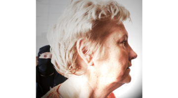 Aizdomās par korupciju aizturētā Rīgas domes mājokļu un vides departamenta dzīvokļu pārvaldes vadītāja Ārija Stabiņa Rīgas Centra rajona tiesā 19.septembrī.