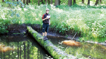 Katrā izrādē-pārgājienā var doties 15 skatītāji.