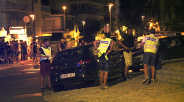 Policisti Kambrilsā novērš jaunu teroraktu. Foto: AFP/LETA