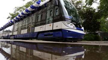 Jauns zemās grīdas tramvajs. Foto: Edijs Pālens, LETA