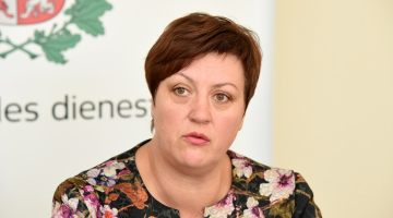 Valsts vides dienesta (VVD) ģenerāldirektore Inga Koļegova preses brīfingā. Foto: Zane Bitere, LETA