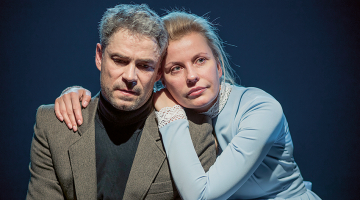 Agnese Zeltiņa (Marta) un
Ivars Auziņš (Džordžs).
Foto — Jānis Deinats, Fotocentrs