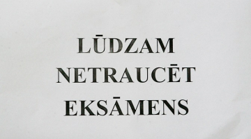 Notiek eksāmens. Foto: Evija Trifanova, LETA