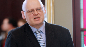 Latvijas Vēstures skolotāju biedrības valdes priekšsēdētājs Valdis Klišāns. Foto: Edijs Pālens, LETA