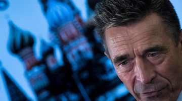 Bijušais NATO ģenerālsekretārs, tagad "Norvik bankas" padomes priekšsēdētāja vietnieks Anderss Fogs Rasmusens. Foto: AFP/LETA