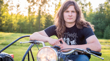 Krišjāņa augšāmcelto sarakstā ir M1A (Moskva), IŽ-49, IŽ-56, M-72, IŽ Planēta 2, Jawa 634 ar blakusvāģi, Ural M-52C un vēl dažas citas markas.
Foto — TUESI.LV