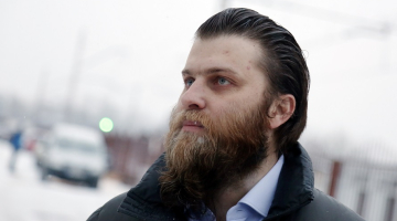 Izspiešanā un noziedzīgi iegūtu līdzekļu legalizācijā apsūdzētais bijušajais maksātnespējas administrators Māris Sprūds. Foto: Edijs Pālens, LETA