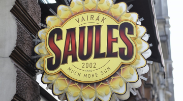 Restorāns "Vairāk saules" Dzirnavu ielā. Foto: Paula Čurkste, LETA