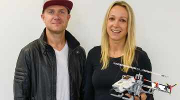 Felicita Zatlere-Kotāne un Āris Kotāns, 
SIA ROBO HUB izveidotāji.
Foto — Gints Ivuškāns