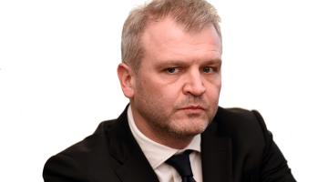 Bankas līdzīpašnieks Oļegs Fiļs 27. februāra preses konferencē par ABLV pašlikvidāciju.
Foto — LETA