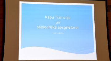 Rīgas domē notiek Skanstes tramvaja līnijas izbūves sabiedriskā apspriešana. Foto: Zane Bitere, LETA