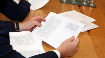 Ministru kabinetā notiek partiju apvienības "Jaunā Vienotība" premjera amata kandidāta Krišjānā Kariņa un valdību veidojošo partiju pārstāvju tikšanās, kurā pārrunās jautājumus par valdības deklarācijas projektu. Foto: Ieva Leiniša, LETA