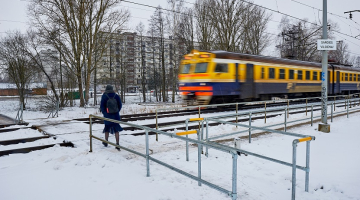 Gājēju pāreja pie Zolitūdes dzelzceļa stacijas. Foto: Edmunds Brencis