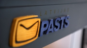 "Latvijas pasta" logo. Foto: Ieva Leiniša, LETA
