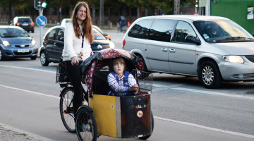 Uz darbu vai skolu ikdienā ar velosipēdu dodas 43% kopenhāgeniešu.
Foto — Scanpix
