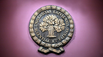 Latvijas Universitātes emblēma. Foto: Evija Trifanova, LETA