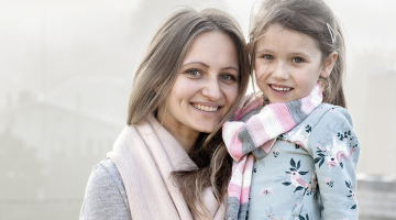 Elīna Šauriņa un Mia.
Foto — Ieva Salmane