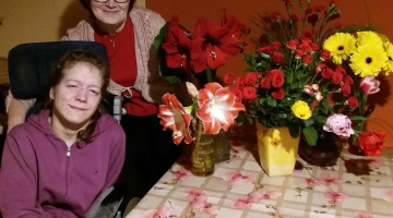 Inta Ivkina ar meitu Ievu (priekšplānā). Raksta autores Intas Ivkinas foto