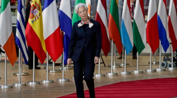 Eiropas Centrālās bankas (ECB) prezidente Kristīne Lagarda ierodas Briseles samitā.  Foto: EPA/Scanpix
