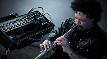 Venecuēliešu flautists Pedro Eustāšs.
Publicitātes foto
