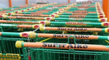 Dzērienu veikals "Super Alko" Valkā. Foto: Paula Čurkste, LETA