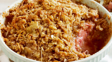Ābolu un rabarberu crumble
