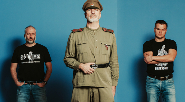 Daļa no grupas Urbix: bundzinieks Juris Šenbergs, solists Normunds Štefenhagens un taustiņinstrumentālists Egīls Krūmiņš.
Foto — Lauris Aizupietis