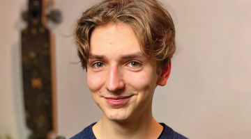 Kaspars Pastars: «Kārtīgi kompensējot uzturvielas un reizi gadā veicot asins analīzes, pārliecinos, ka var dzīvot ļoti labi, ēdot vegāniski.»
Foto no privātā arhīva