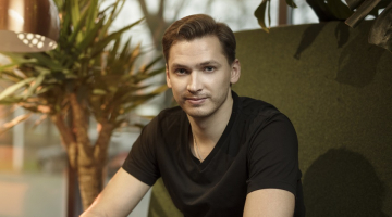 "Printful" vadītājs Dāvis Siksnāns. Foto: Reinis Hofmanis