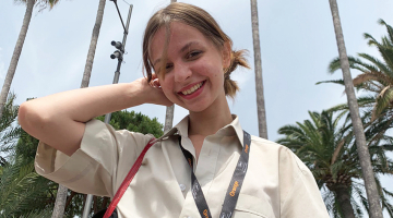 Kannu kinofestivāla apmeklējumu 19 gadus vecā Seleste Solovjova-Vlasova sauc par labāko piedzīvojumu mūžā.
Foto no personīgā arhīva