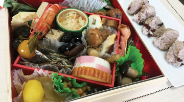 Tradicionālajam Jaungada ēdienam osechi ir vairāk nekā tūkstoš gadu sena vēsture, stāsta japānis Masaki Nakagava. Foto no personīgā arhīva