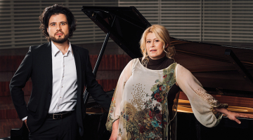 Dziedātāja Ieva Parša un pianists Andrejs Osokins.
Publicitātes foto