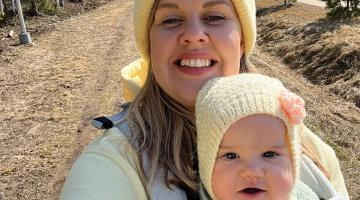 «Soļi ir tikai skaitlis, pie kā pieķerties,» saka Kristīne Beitika. Būtiski doties pastaigās ik dienu.
Foto no privātā arhīva