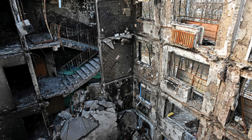 Sabombardētas daudzdzīvokļu mājas čaula Harkivā. Otrajā lielākajā Ukrainas pilsētā līdz karam dzīvoja 1,4 miljoni cilvēku.
Foto — Scanpix