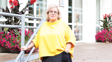 «Jaunais finansēšanas modelis liks mums skolotāju algas iesaldēt, nekāda palielināšana nesanāk,» saka Mārupes Valsts ģimnāzijas direktora vietniece Andžela Sokolova.
Foto — Kristīne Madjare