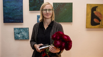 "Domuzīmes" Dzejas balvas šagada laureāte Elīna Bākule-Veira. Foto - Ieva Salmane